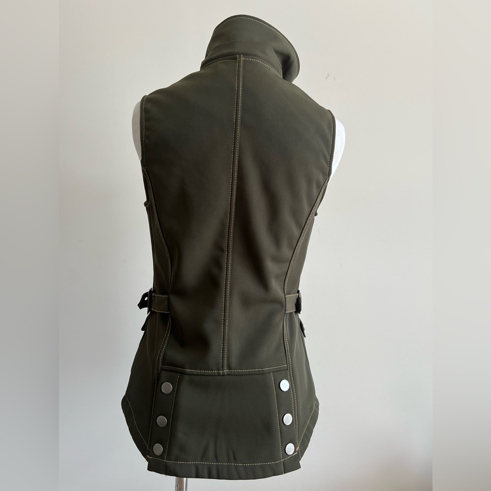 Goode Rider Faux fur equestrian vest in a XS - Picture 4 of 7